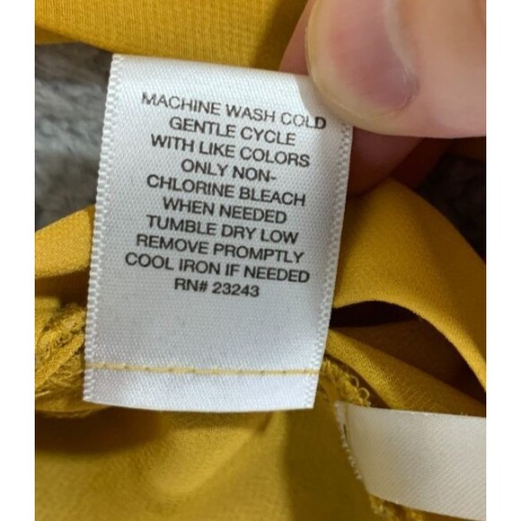 Yellow Pleated Mock Neck Blouse Long Adjustable Ribbon Sleeve Size (M) Medium - Picture 4 of 12